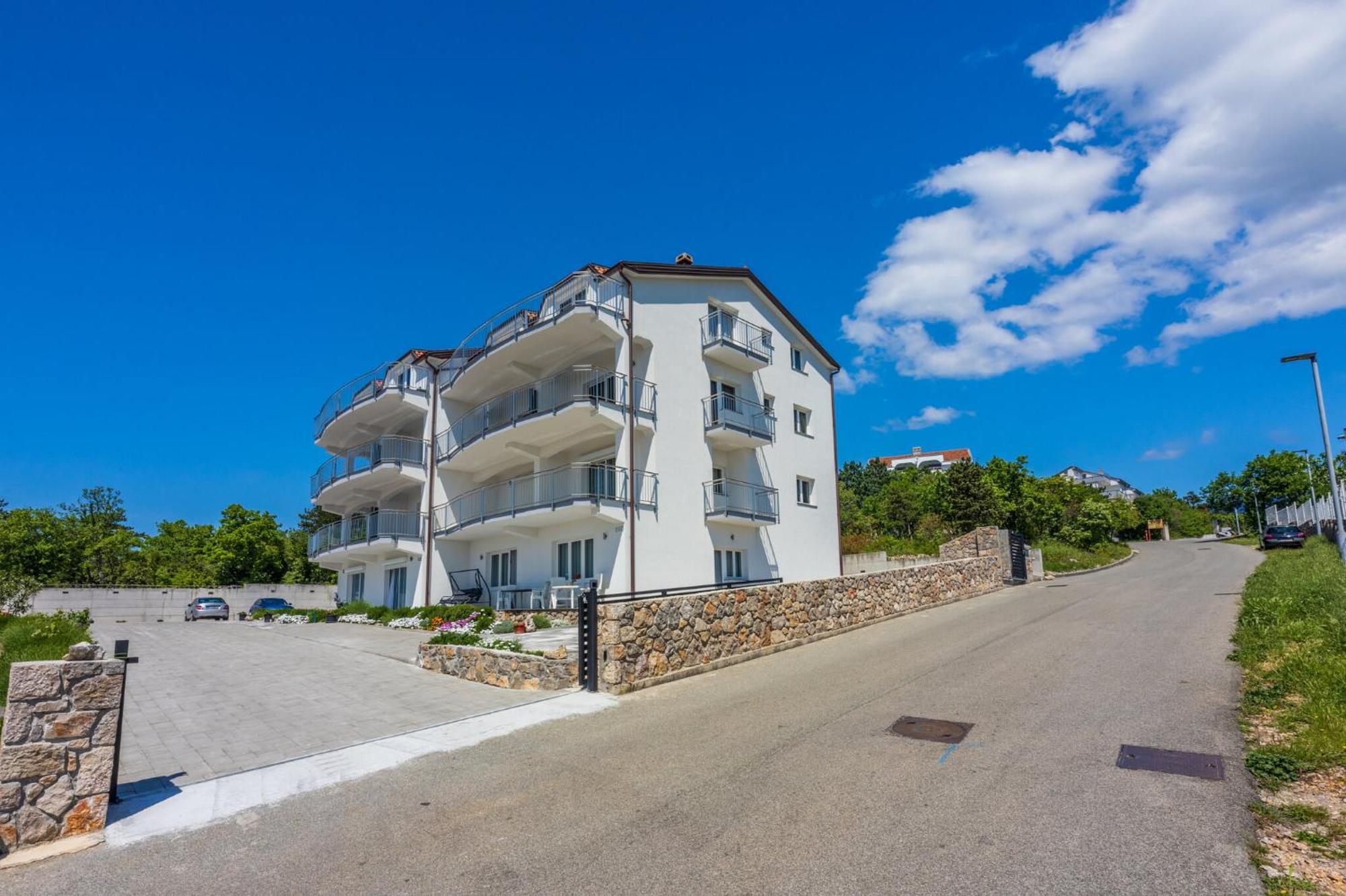 Apartments Sunshine D Crikvenica Exterior foto
